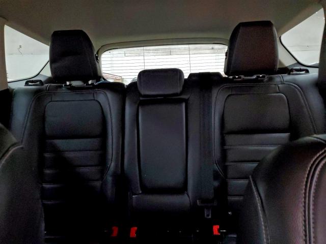 Ford Escape Titanium Image 2