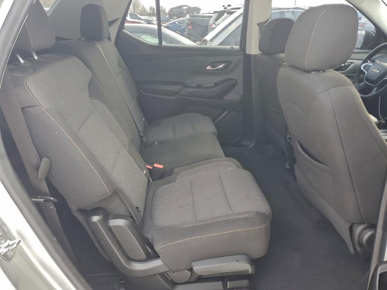 Chevrolet Traverse Ls Image 4