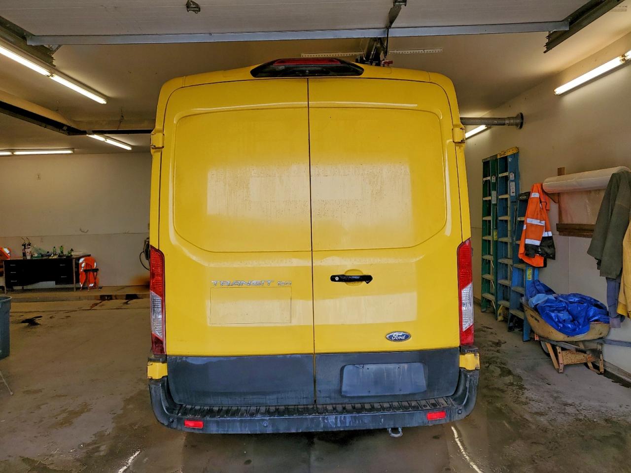 Ford Transit T-150 Image 9