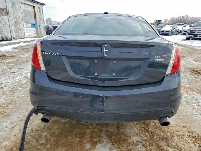 Lincoln MKS Image 3