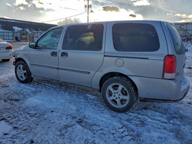 Chevrolet Uplander Ls Image 6