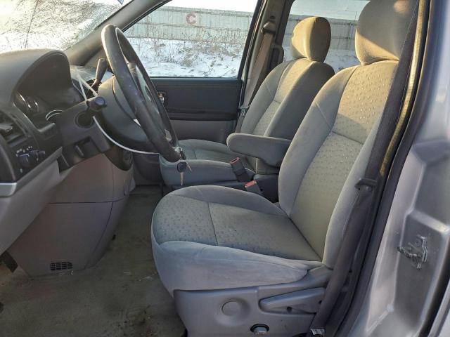 Chevrolet Uplander Ls Image 3