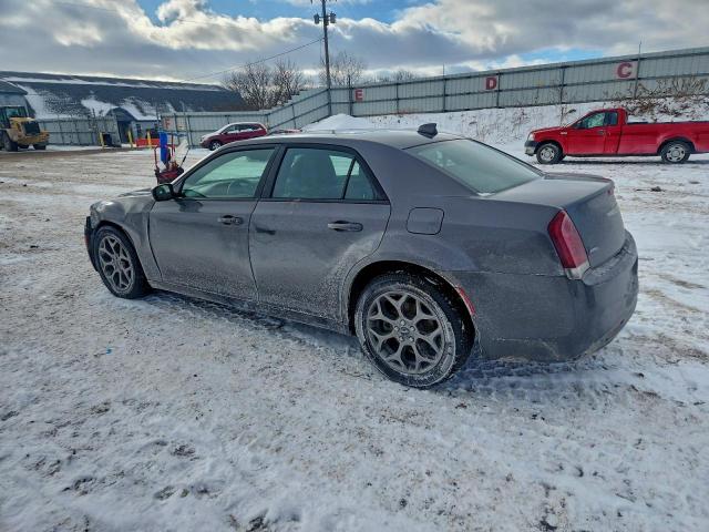 Chrysler 300 S Image 5