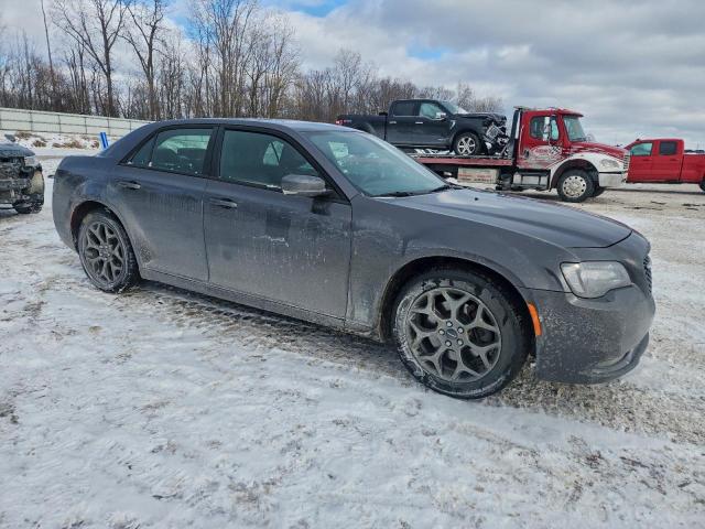 Chrysler 300 S Image 7