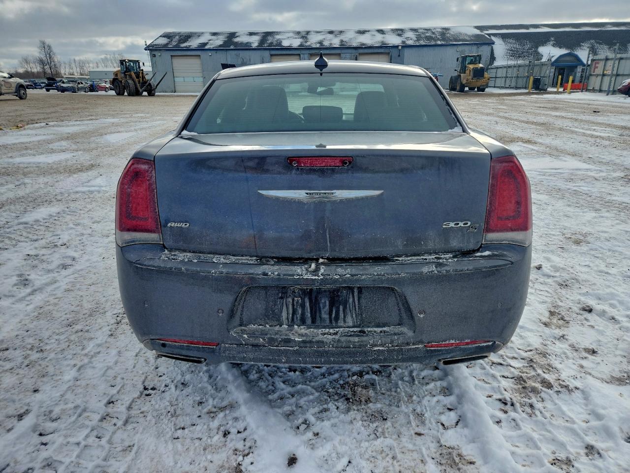 Chrysler 300 S Image 4