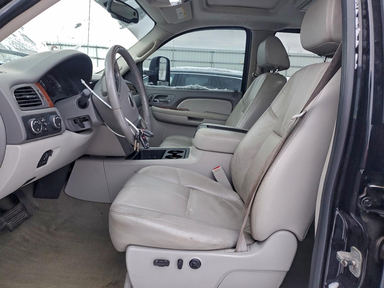 GMC Sierra K2500 Heavy Duty Image 5