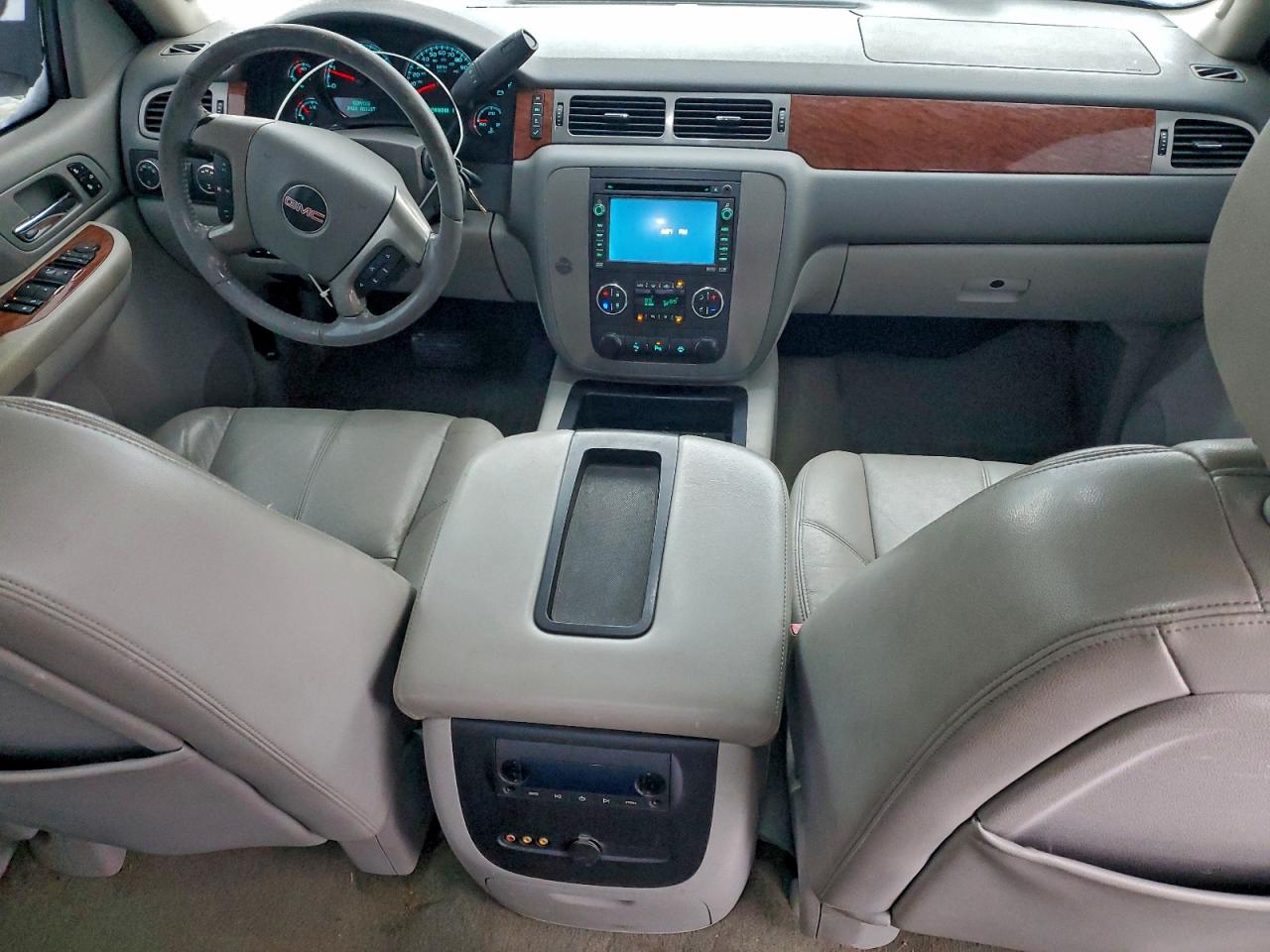GMC Sierra K2500 Heavy Duty Image 6