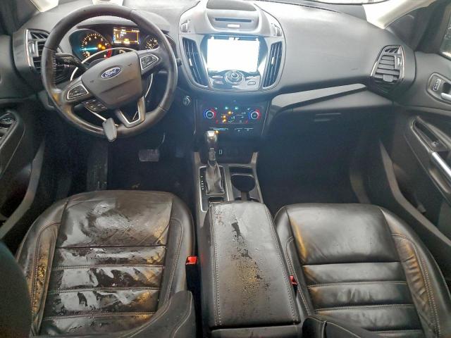 Ford Escape Titanium Image 2