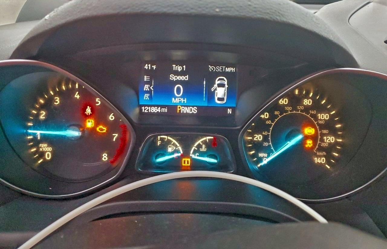 Ford Escape Titanium Image 11