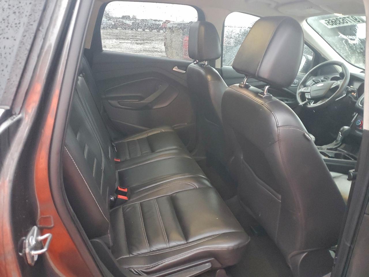 Ford Escape Titanium Image 9