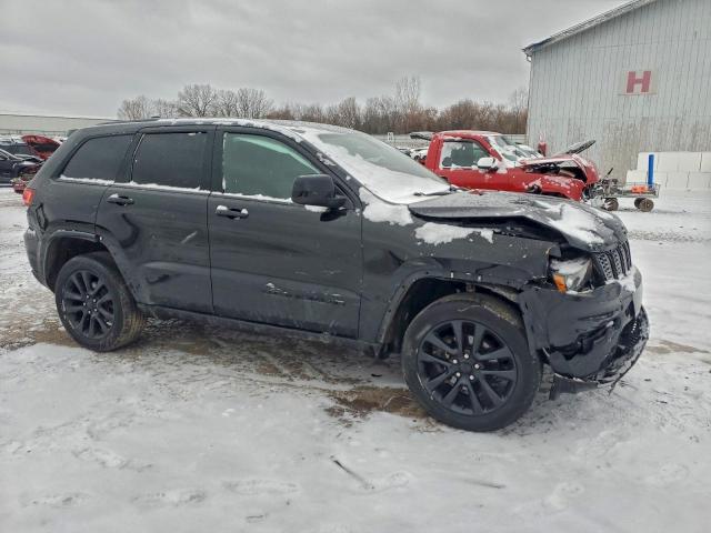 Jeep Grand Cherokee Laredo Image 12