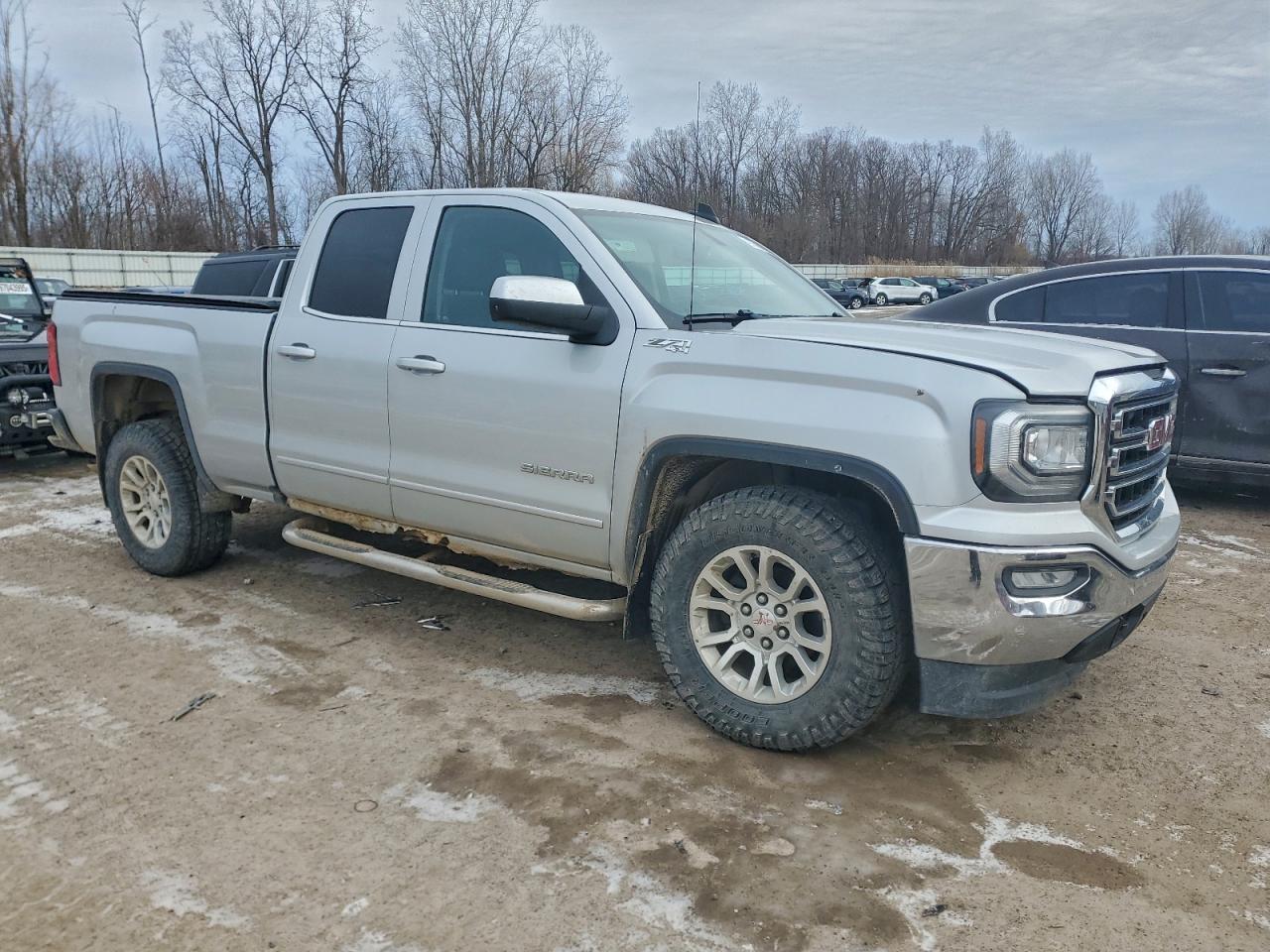 GMC Sierra K1500 Sle Image 6