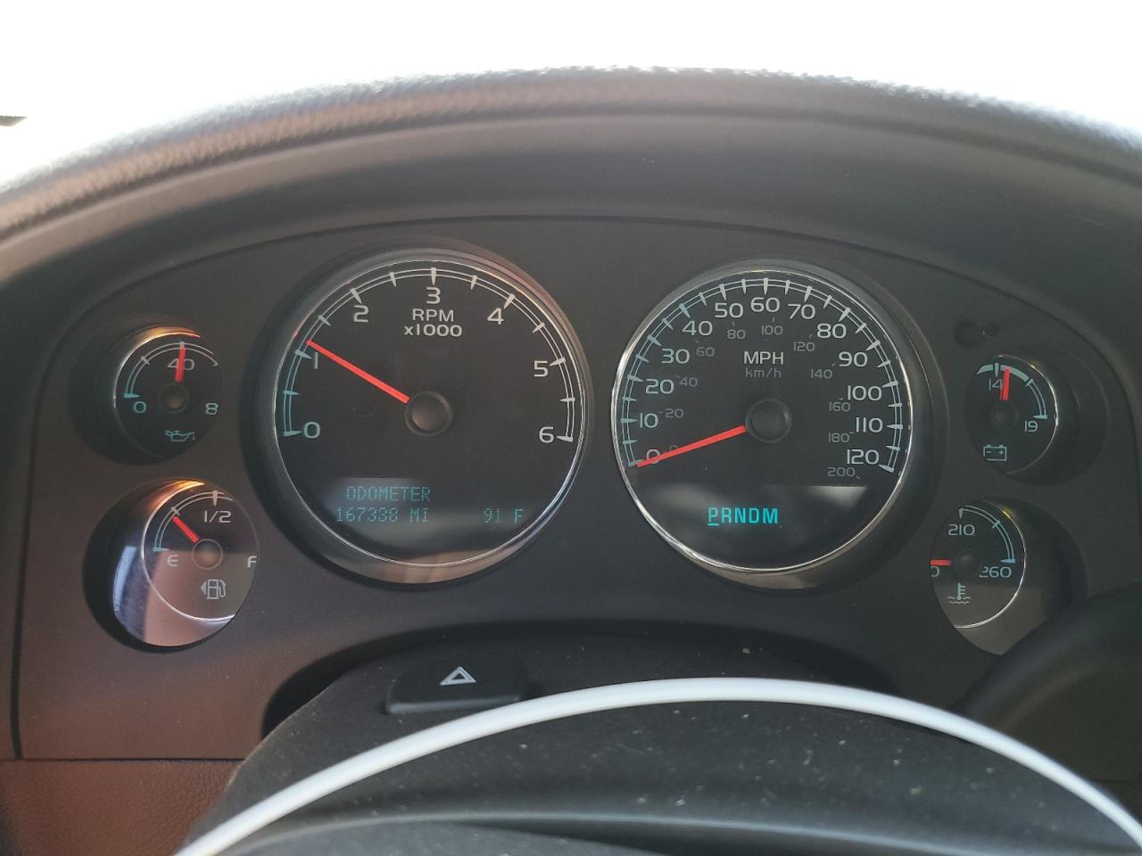 GMC Yukon Denali Image 4