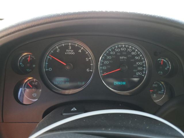 GMC Yukon Denali Image 4