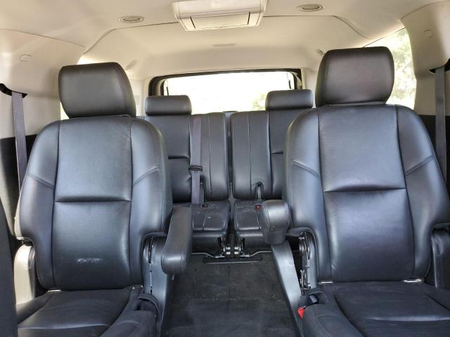 GMC Yukon Denali Image 8