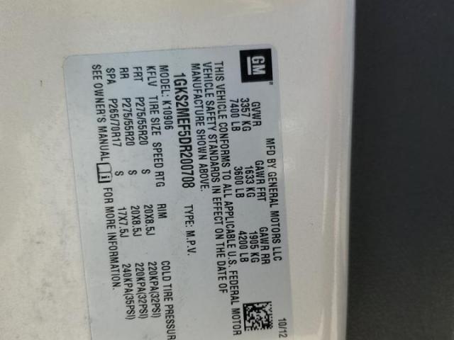 GMC Yukon Denali Image 7