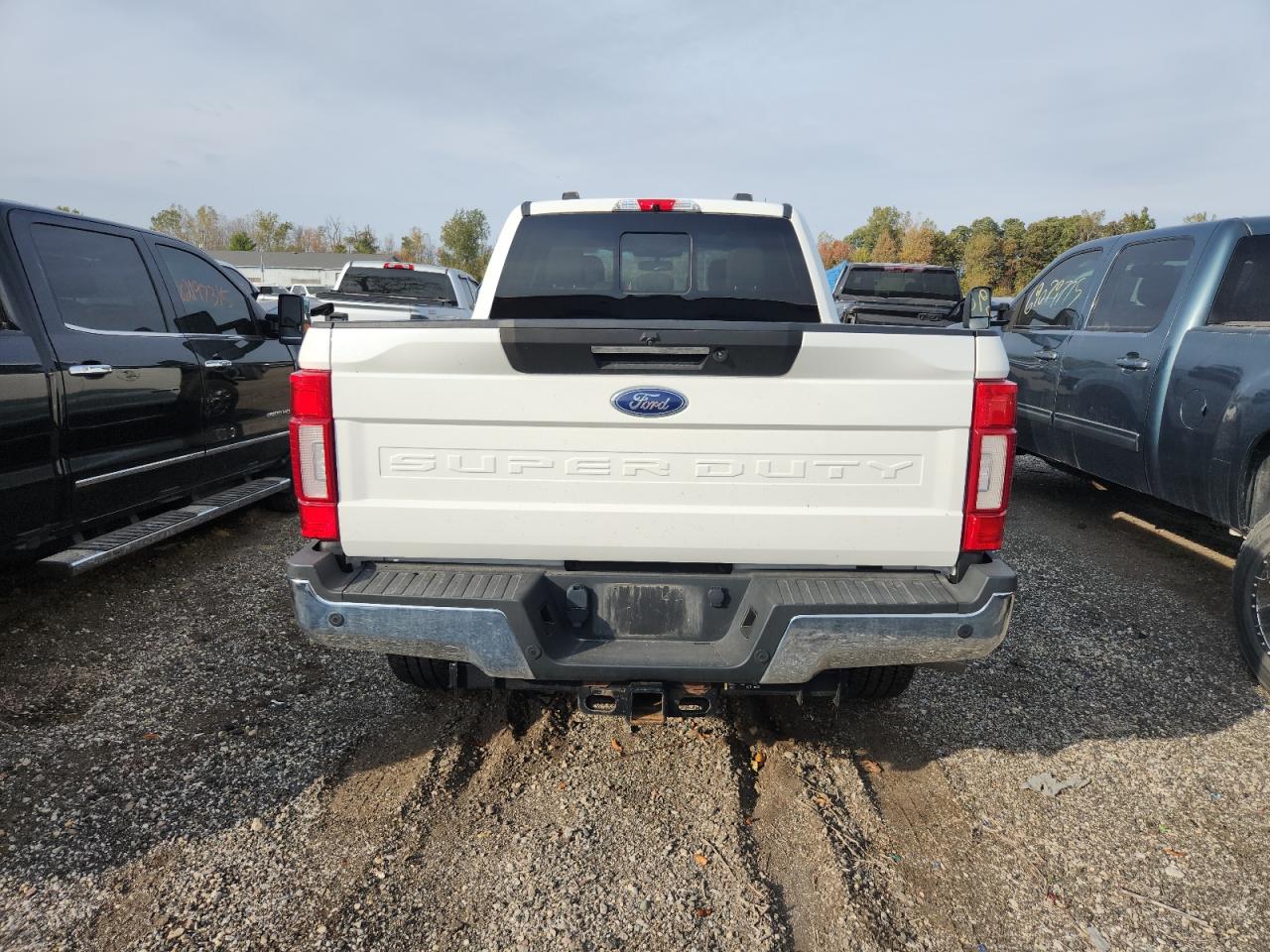 Ford F-350 Super Duty Image 3