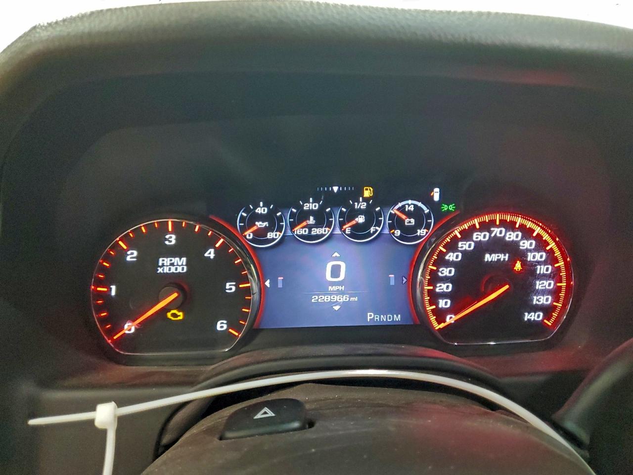 GMC Yukon Denali Image 8