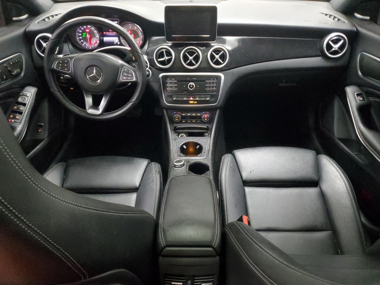 Mercedes-Benz Cla-class 250 4matic Image 11