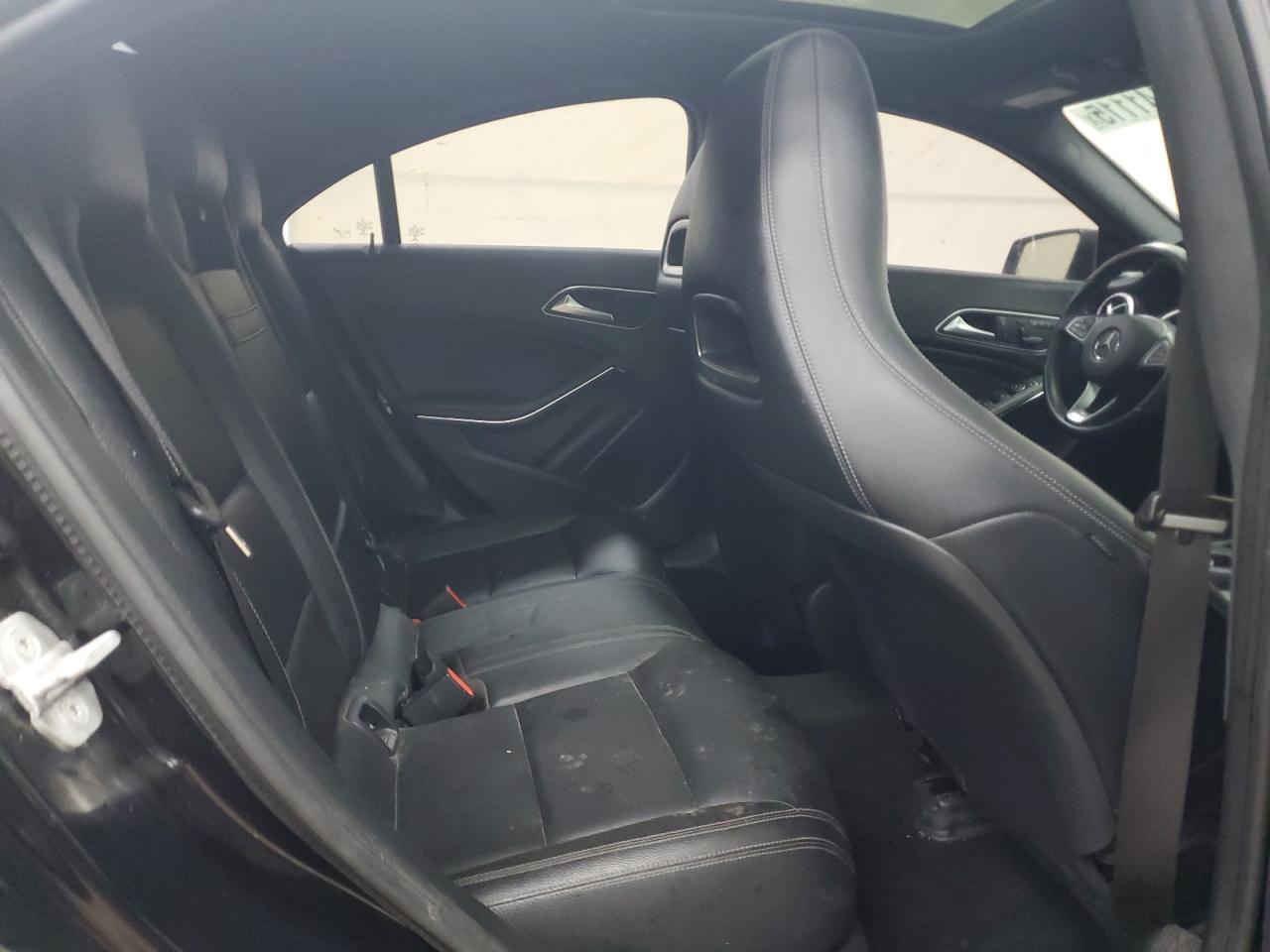 Mercedes-Benz Cla-class 250 4matic Image 10