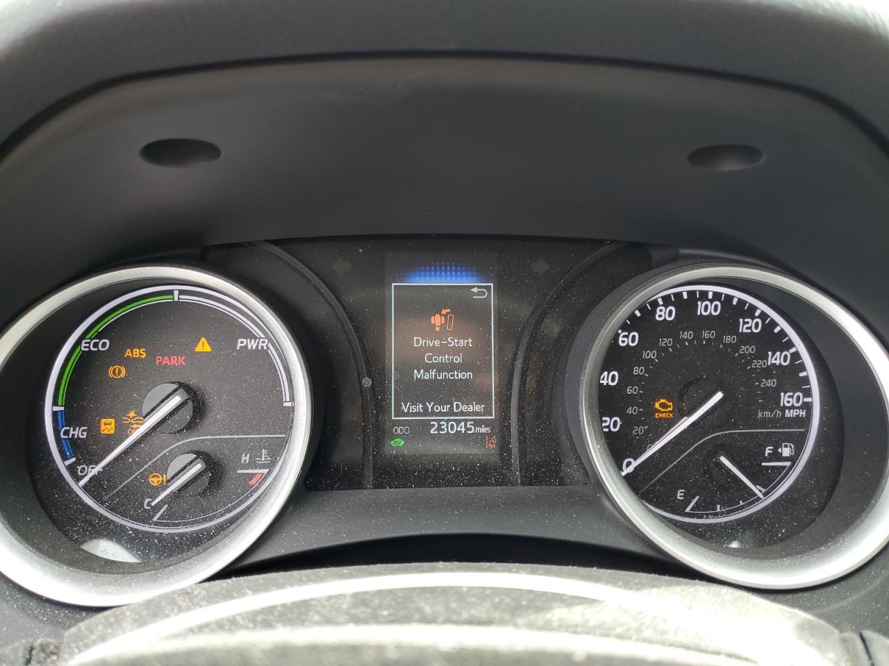 Toyota Camry Le Image 3