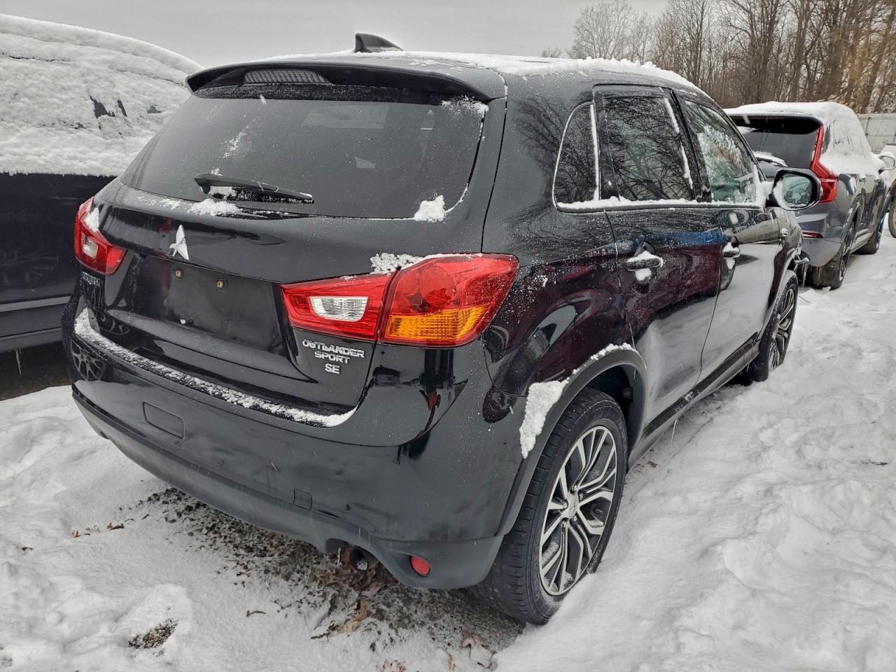 Mitsubishi Outlander Es Image 4