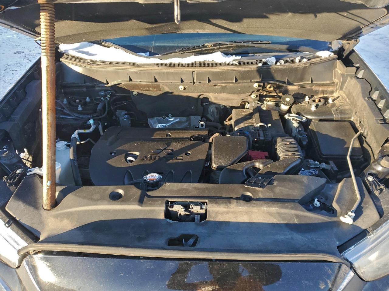 Mitsubishi Outlander Es Image 9