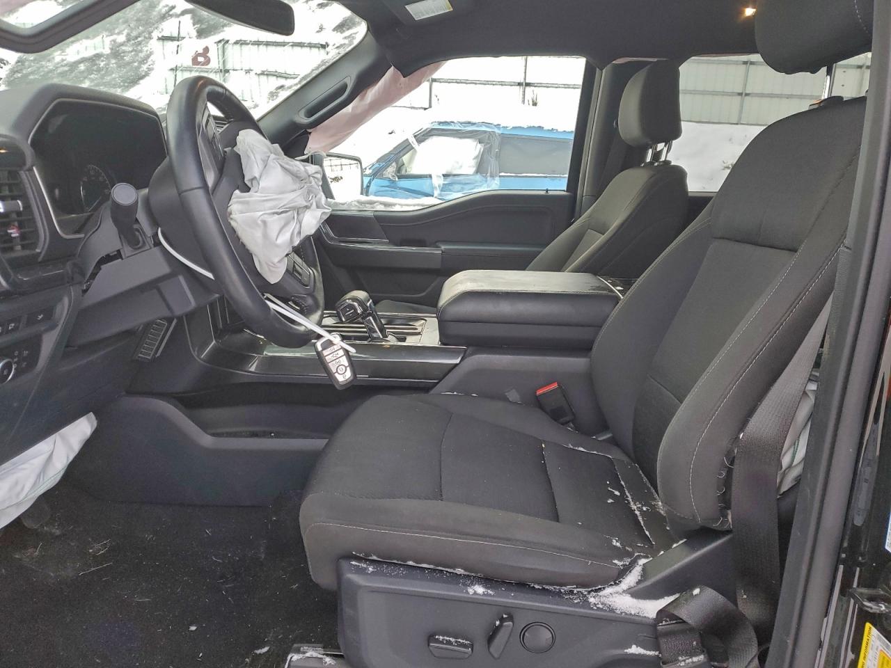 Ford F-150 Supercrew Image 8