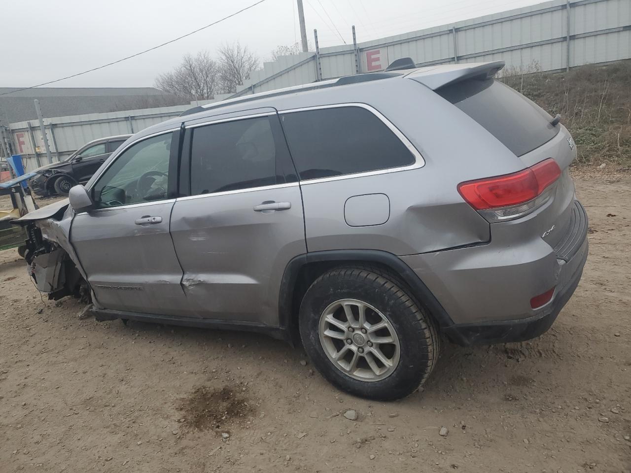 Jeep Grand Cherokee Laredo Image 2