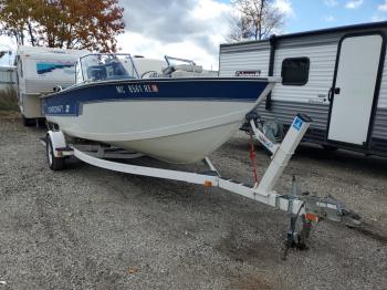  Salvage Starcraft Boat