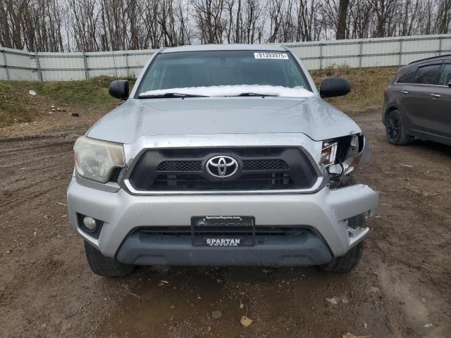 Toyota Tacoma Image 4