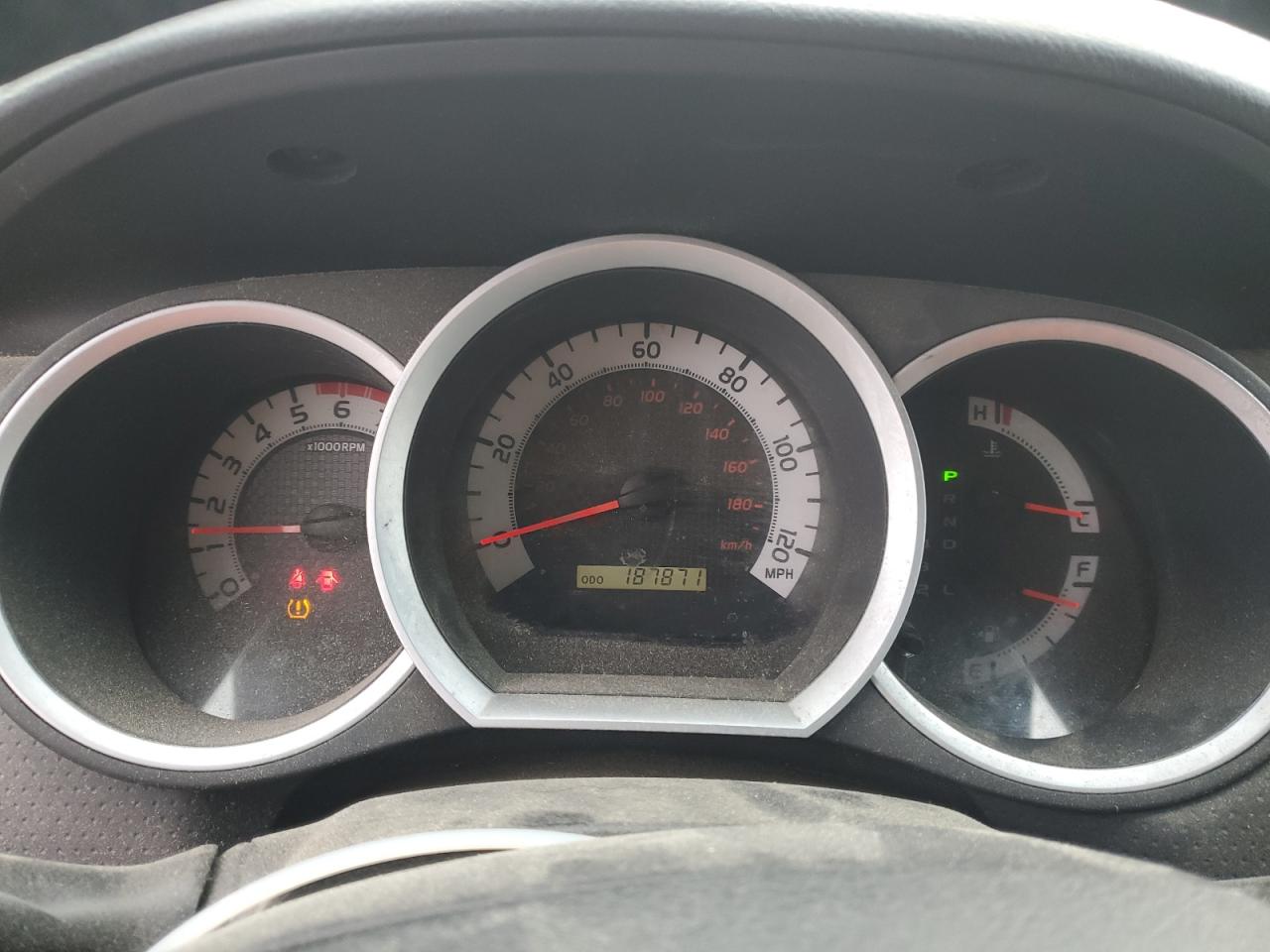 Toyota Tacoma Image 9