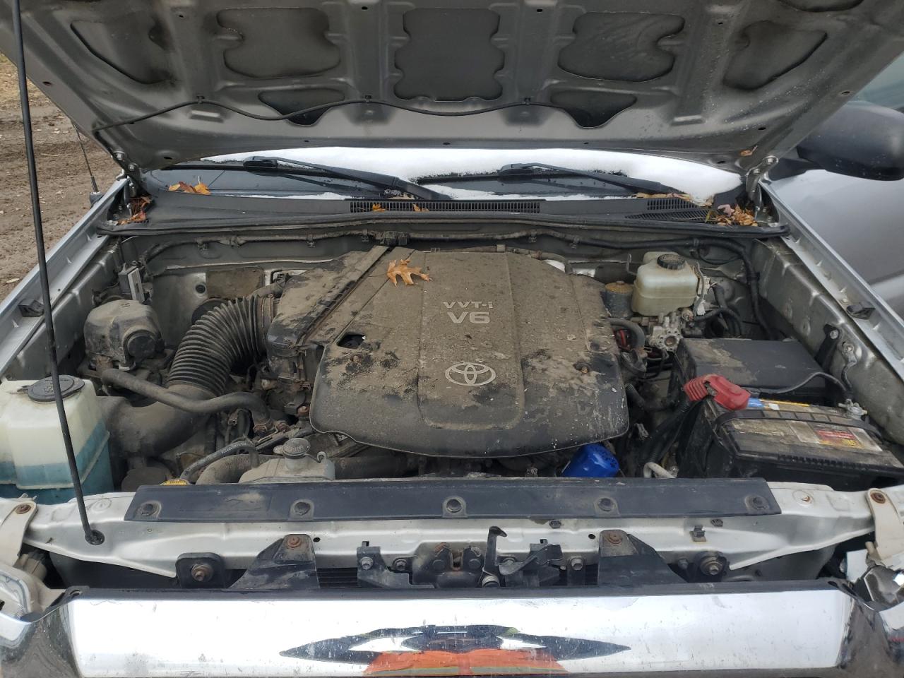 Toyota Tacoma Image 10