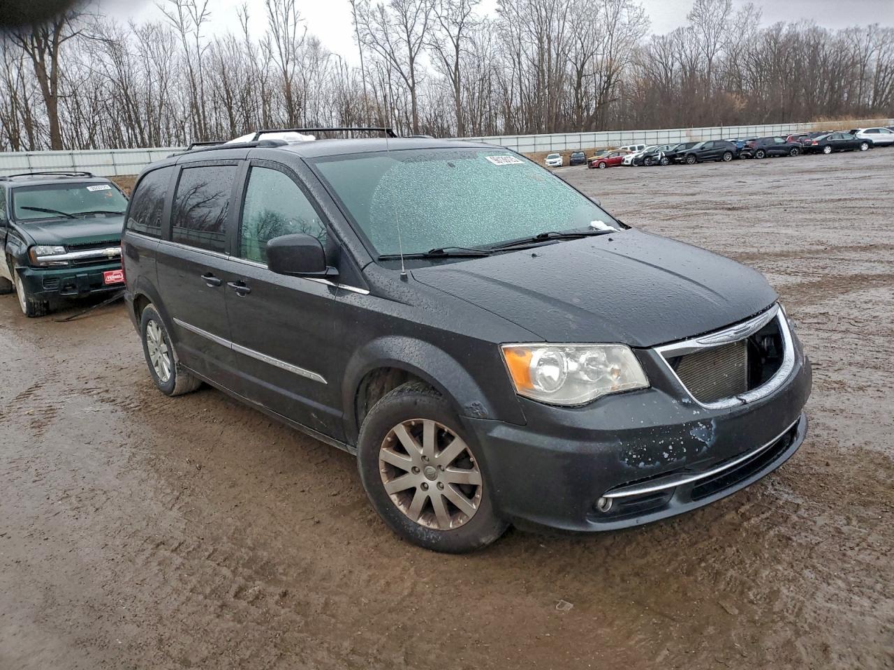 Chrysler Minivan Touring L Image 11