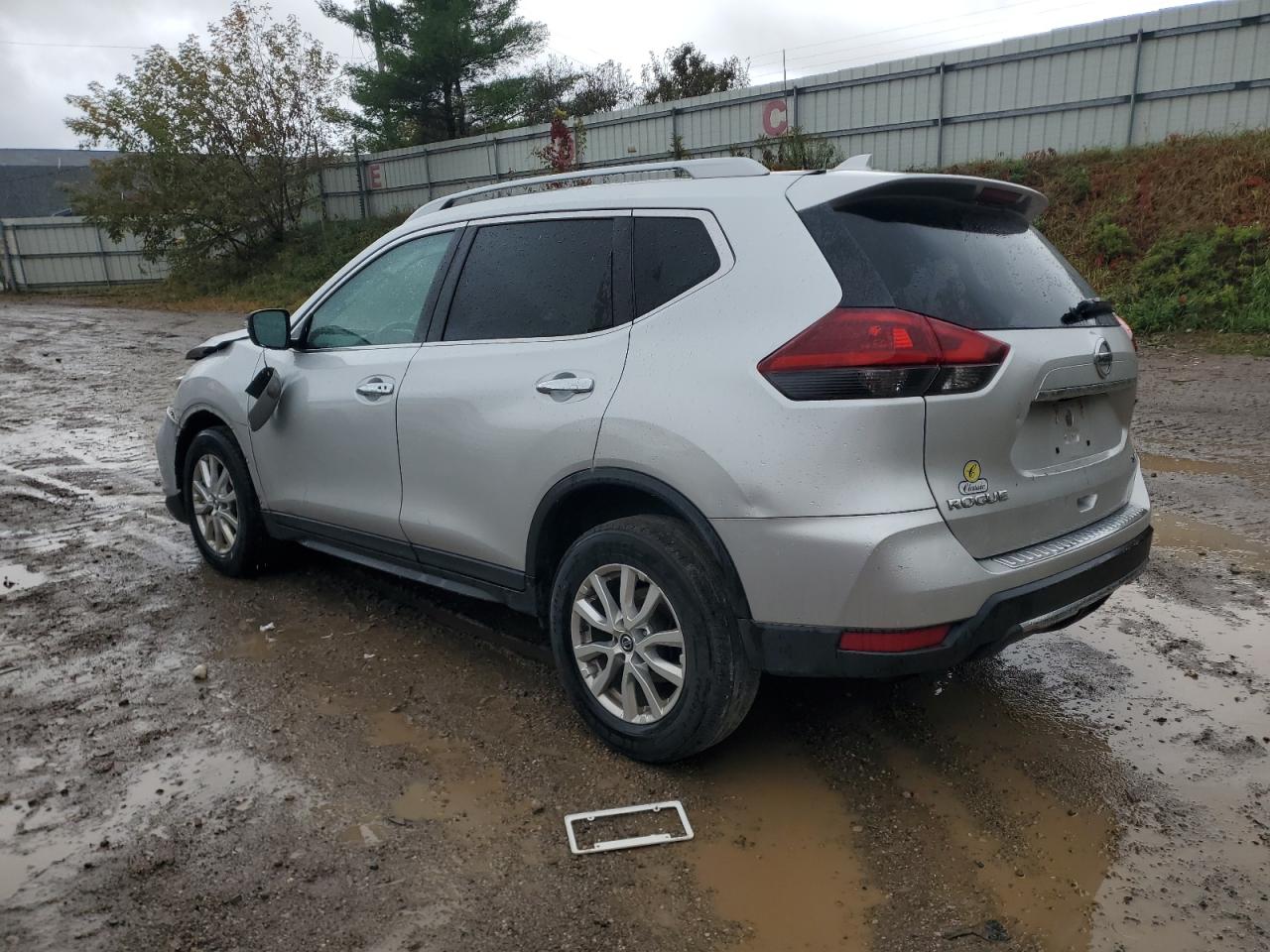 Nissan Rogue S Image 13