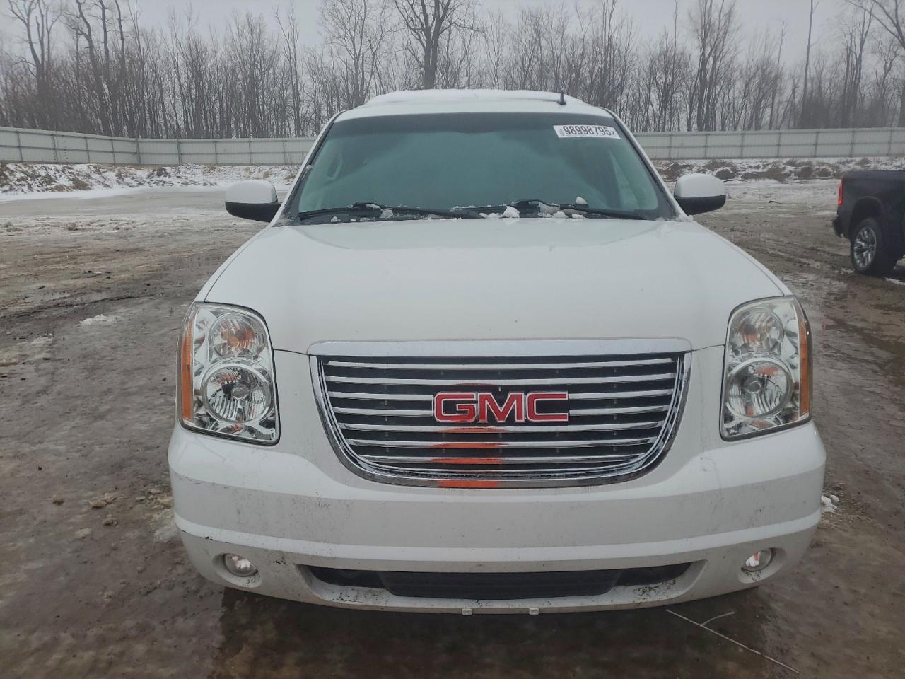GMC Yukon K1500 Slt Image 9