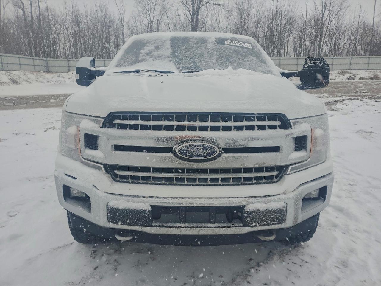 Ford F-150 Supercrew Image 9