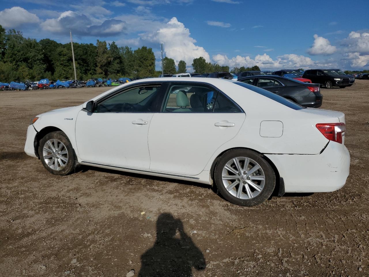 Toyota Camry Hybrid Image 7