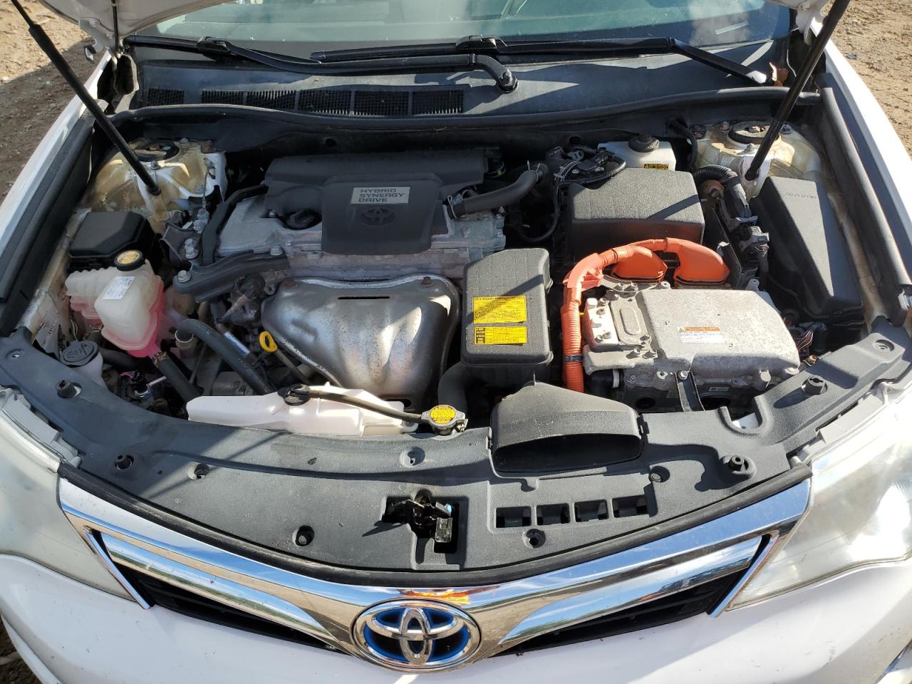 Toyota Camry Hybrid Image 8