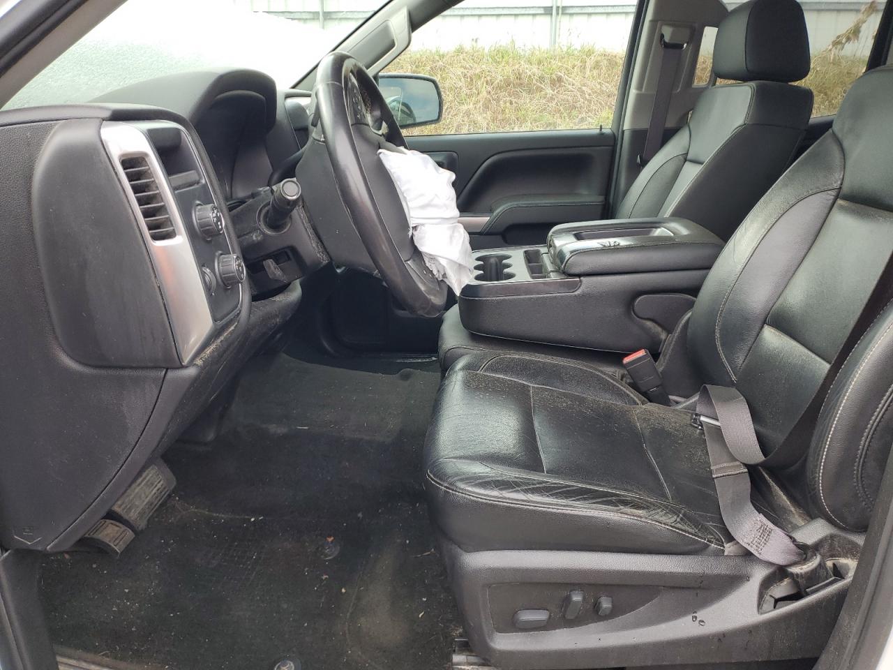 Chevrolet Silverado K1500 Lt Image 3