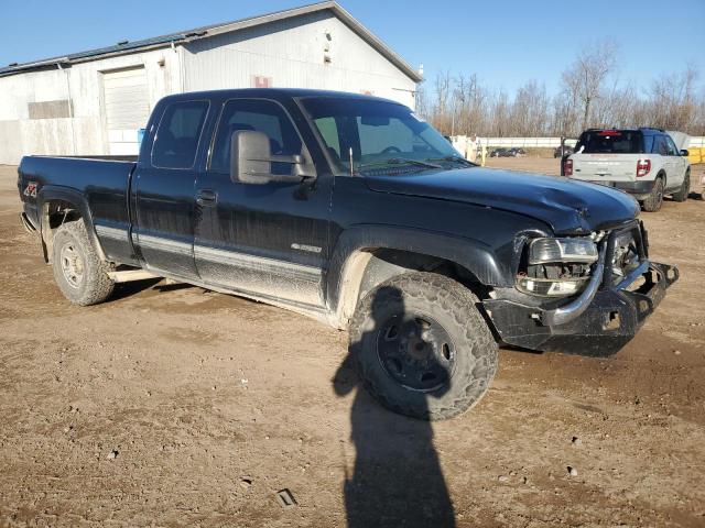 Chevrolet Silverado K2500 Image 2