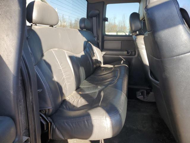 Chevrolet Silverado K2500 Image 9