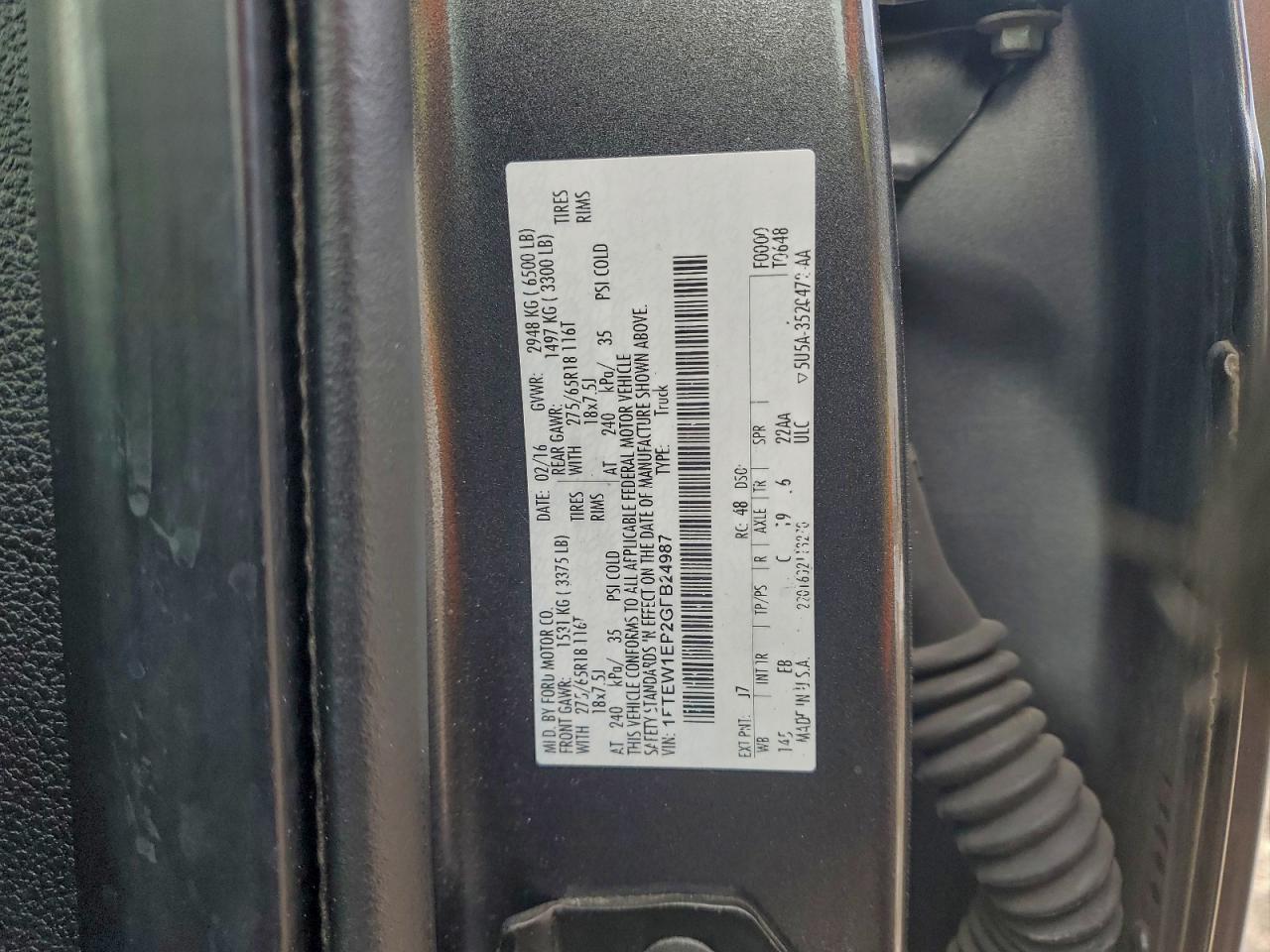 Ford F-150 Supercrew Image 10