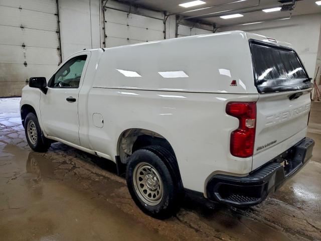 Chevrolet Silverado C1500 Image 2
