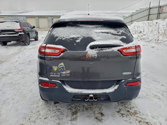 Jeep Grand Cherokee Latitude Image 3