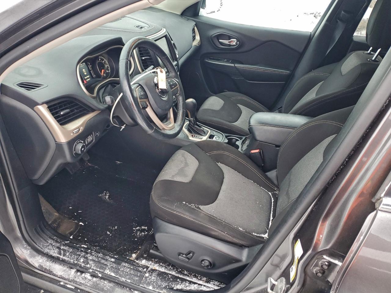 Jeep Grand Cherokee Latitude Image 9