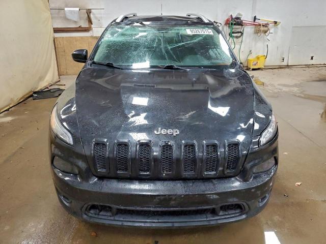 Jeep Grand Cherokee Latitude Image 2