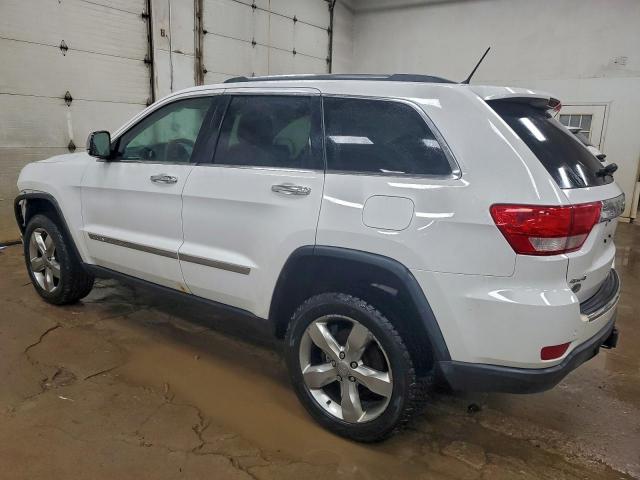 Jeep Grand Cherokee Overland Image 12