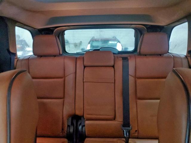 Jeep Grand Cherokee Overland Image 13