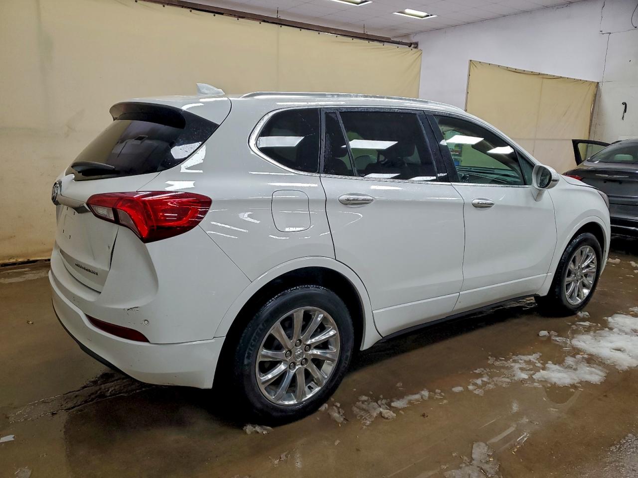 Buick Envision Essence Image 5